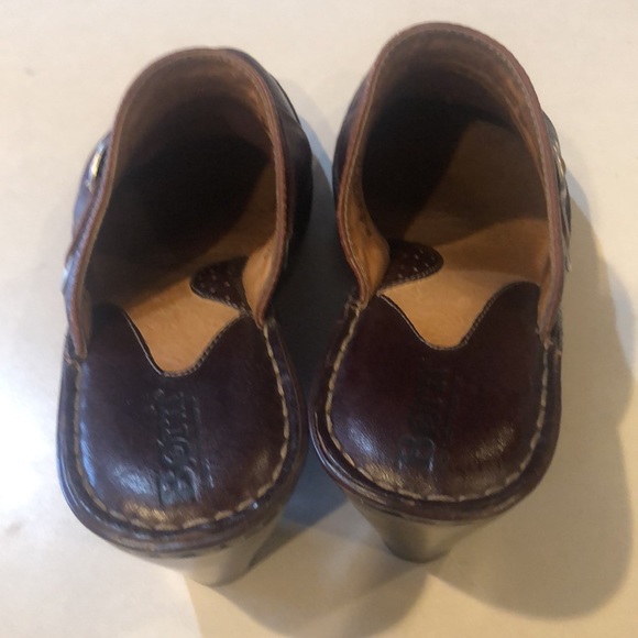 Born clogs size 8 - Picture 3 of 6